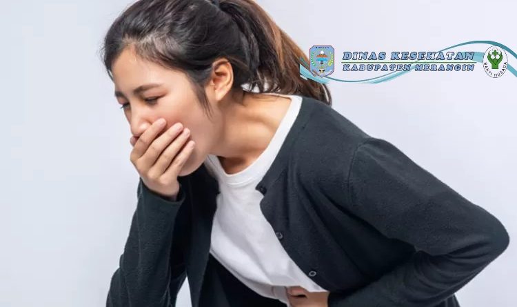 7 Cara Yang Bisa Diterapkan Untuk Mencegah Asam Lambung Naik ke Tenggorokan